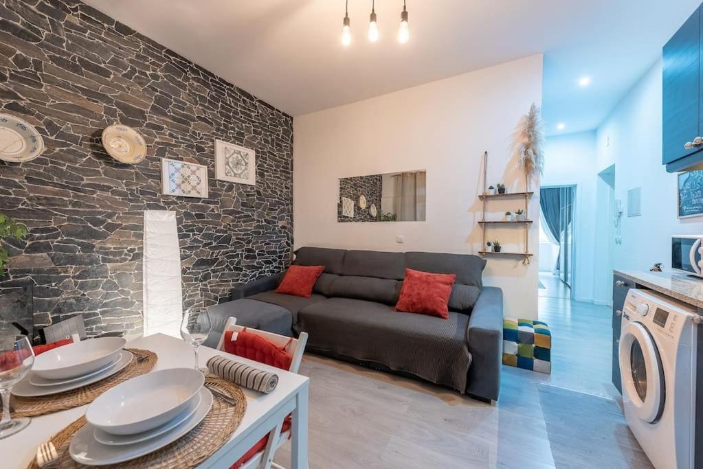 Modern Rustic Apartment In Graca Lissabon Exterior foto